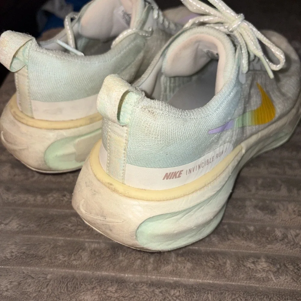 Nike zoomx invincible